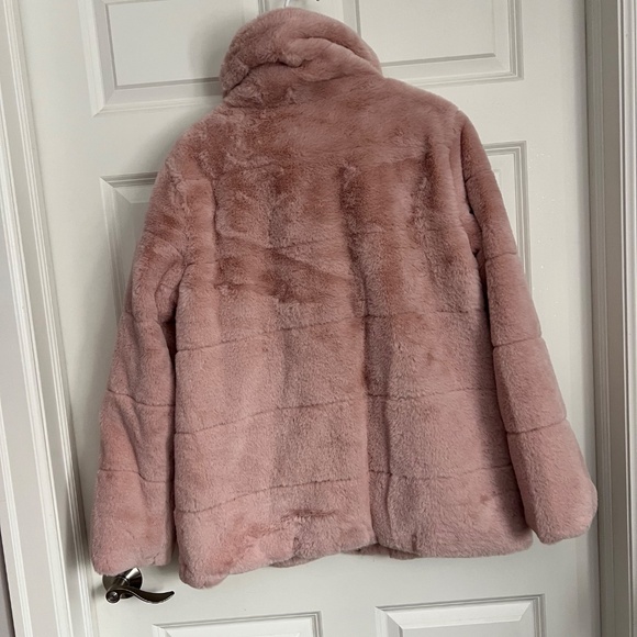 NVLT Beautiful Pink Faux Fur, NWOT, Large - Picture 3 of 6